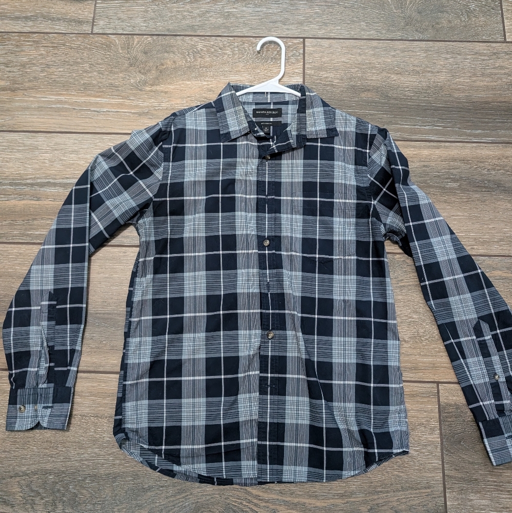 Banana Republic Navy Blue and Gray Casual Button Down Shirt - Organic Cotton!